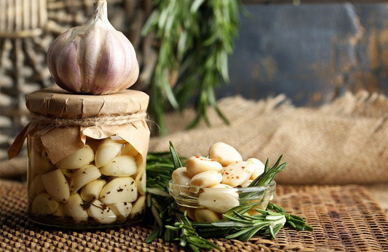 bệnh gút có ăn được tỏi không